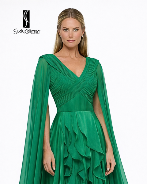 VESTIDO COM BABADOS EM PÉ